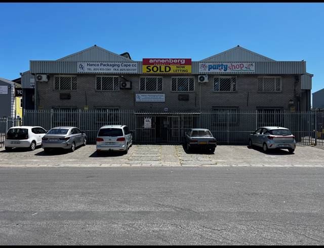 1,972M² WAREHOUSE TO LET IN BEACONVALE
